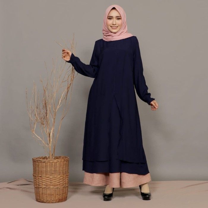 Baju Biru Tua Cocok Dengan Jilbab Warna Apa? Ini Dia Yg Cocok! 17 Baju Biru Tua Cocok Dengan Jilbab Warna Apa