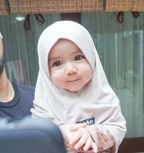Gambar Bayi Lucu Berhijab