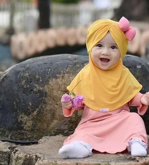 Gambar Bayi Lucu Berhijab