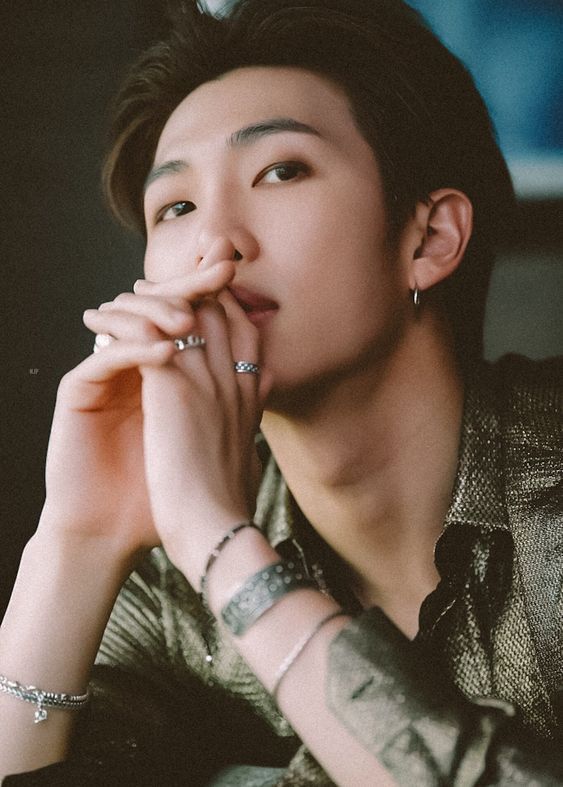 Kumpulan Foto Namjoon (RM) BTS Keren Terbagus dan Terlengkap 22 Foto Namjoon