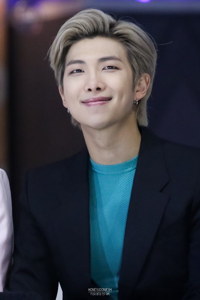 Kumpulan Foto Namjoon (RM) BTS Keren Terbagus dan Terlengkap 16 Foto Namjoon