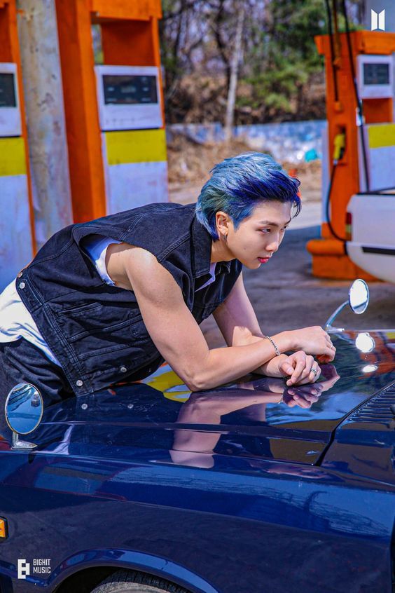 Kumpulan Foto Namjoon (RM) BTS Keren Terbagus dan Terlengkap 28 Foto Namjoon
