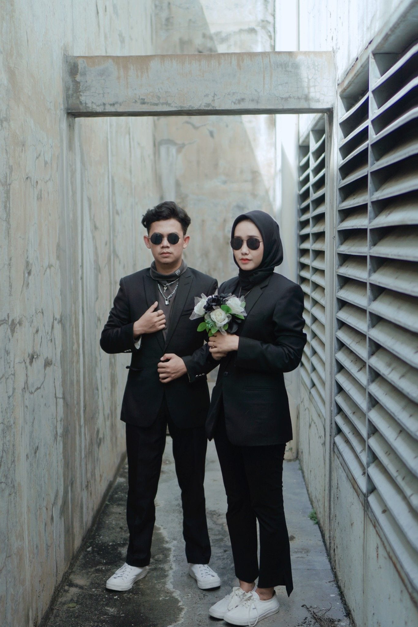 Kumpulan Foto Prewedding Ala Mafia Keren Terbagus dan Terlengkap 30 Foto Prewedding Ala Mafia