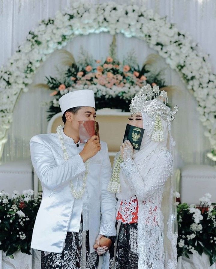 Kumpulan Gaya Foto Wedding Terbagus dan Terlengkap 17 Gaya Foto Wedding