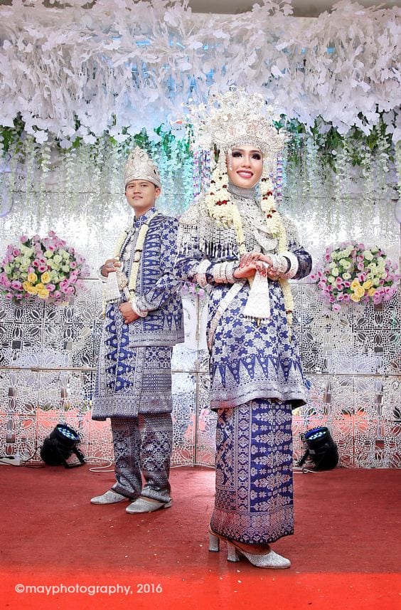 Kumpulan Gaya Foto Wedding Terbagus dan Terlengkap 5 Gaya Foto Wedding