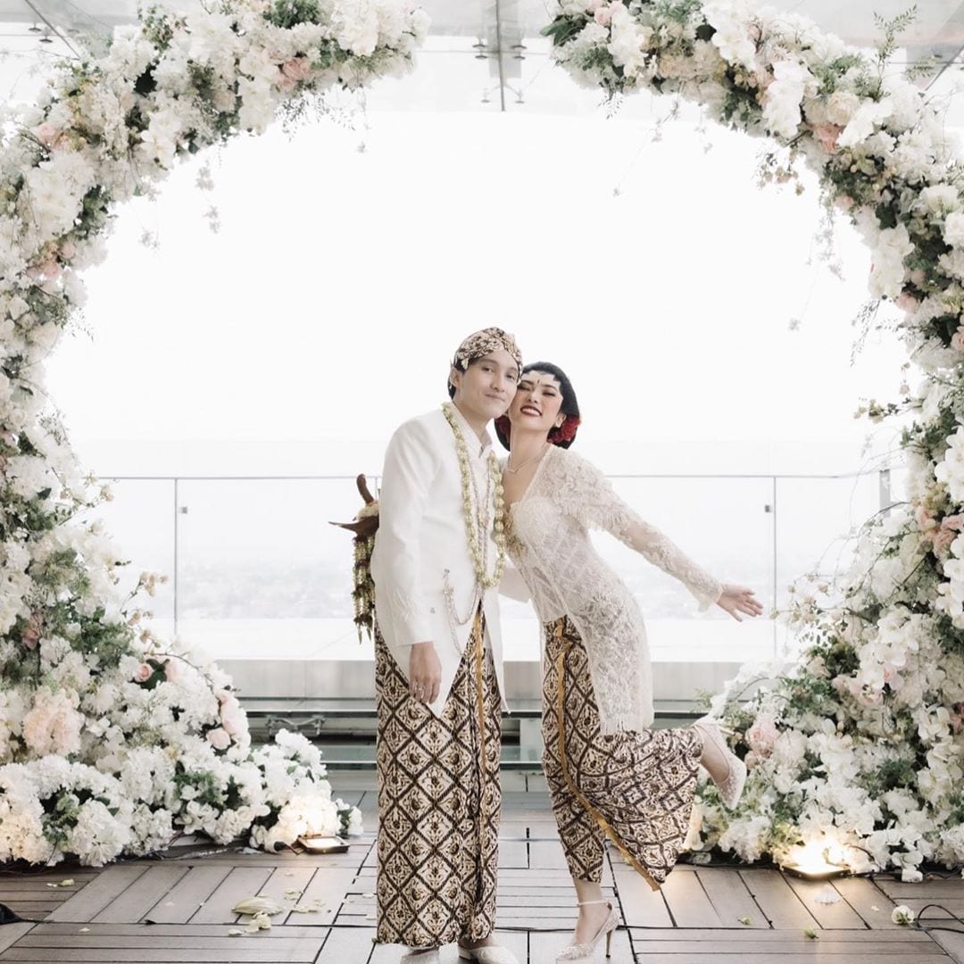 Kumpulan Gaya Foto Wedding Terbagus dan Terlengkap 23 Gaya Foto Wedding