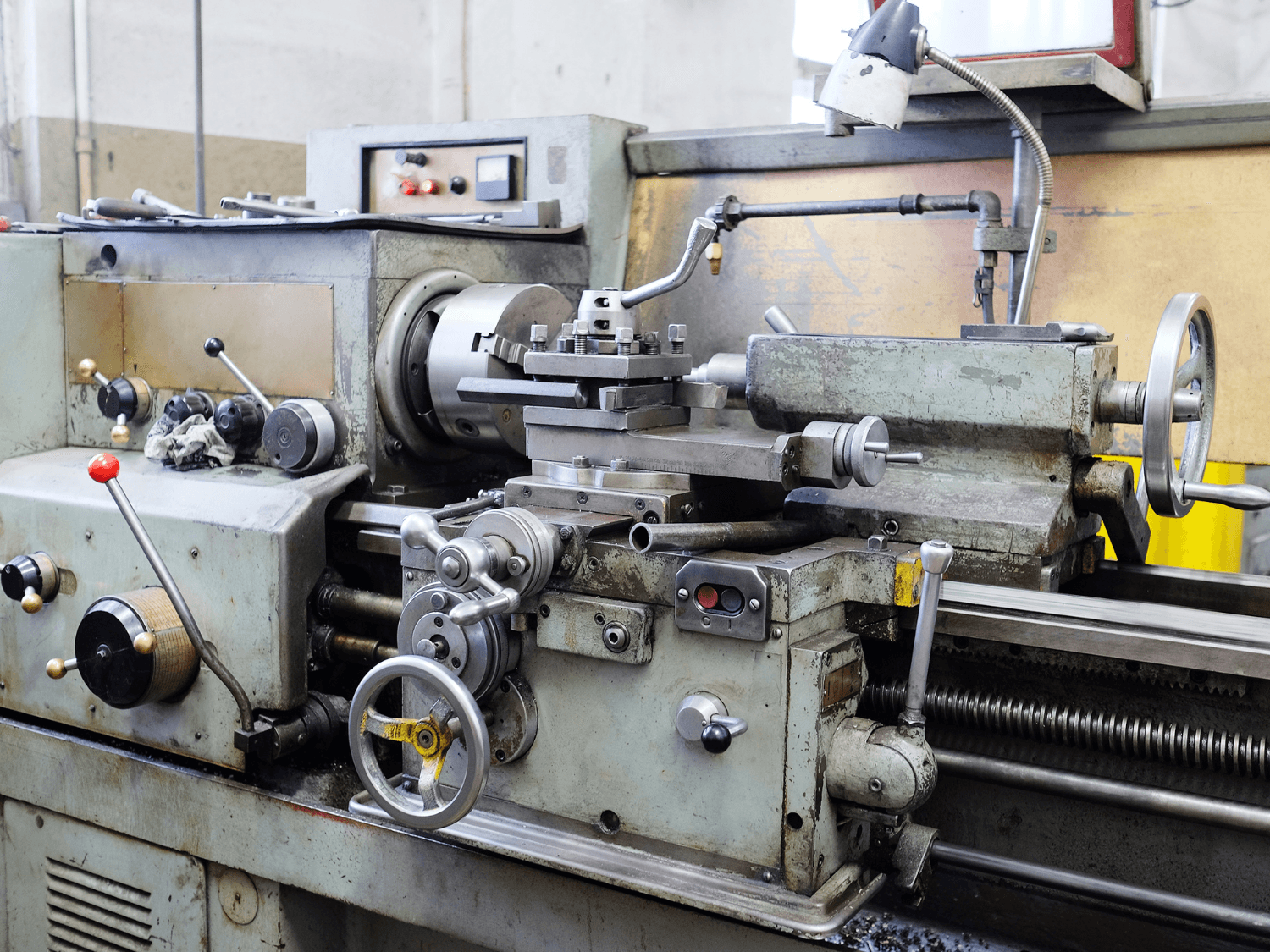 Kumpulan Gambar Mesin Bubut Terbagus dan Terlengkap 13 Gambar Mesin Bubut