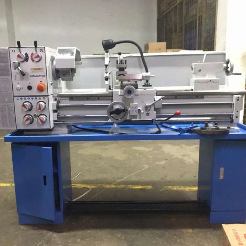 Kumpulan Gambar Mesin Bubut Terbagus dan Terlengkap 4 Gambar Mesin Bubut