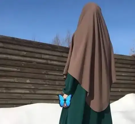 Kumpulan Gambar Wanita Berhijab Syar i Dari Belakang Terlengkap 9 gambar wanita berhijab syar i dari belakang