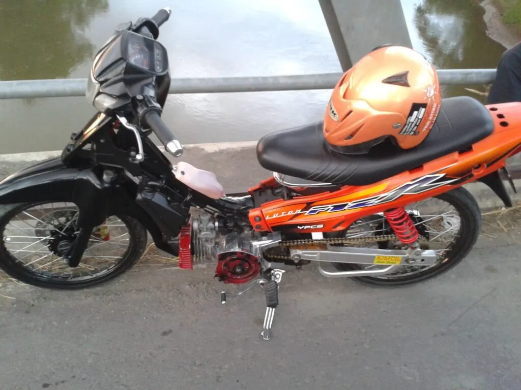 Kumpulan Fiz R Modif Cat Simpel Namun Keren Abis! 9 fiz r modif cat