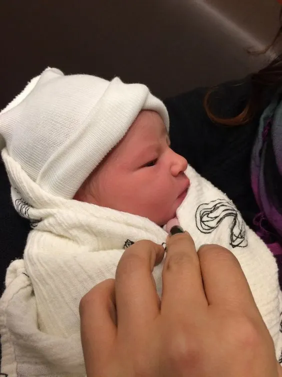 Kumpulan Foto Bayi Baru Lahir Terbagus dan Terlengkap 17 foto bayi baru lahir