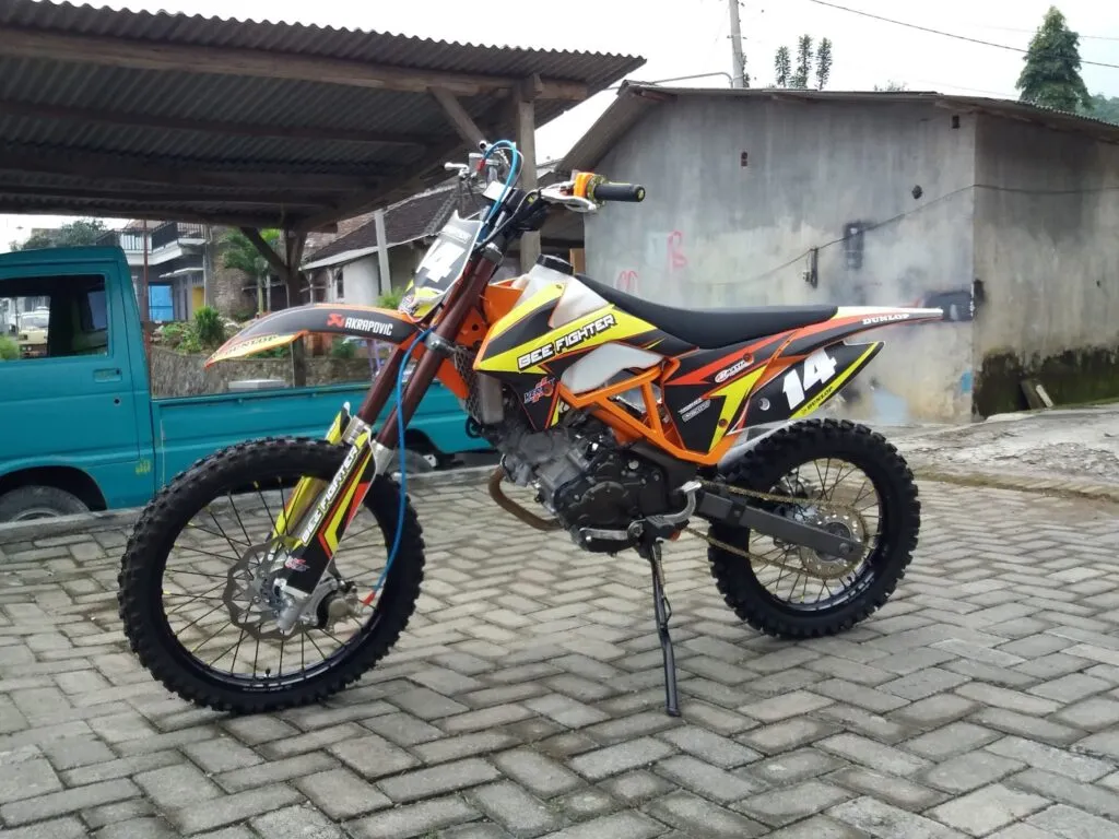 Kumpulan Jupiter MX Modif Trail Sederhana Paling Keren Lengkap 2 jupiter mx modif trail sederhana