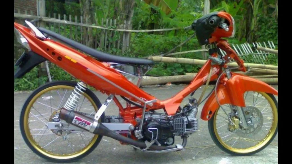 Kumpulan Modifikasi Jupiter Z Standar Warna Merah Keren 5 modifikasi jupiter z standar warna merah