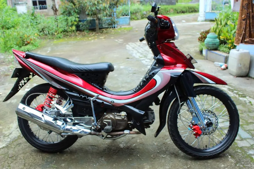 Kumpulan Modifikasi Jupiter Z Standar Warna Merah Keren 6 modifikasi jupiter z standar warna merah
