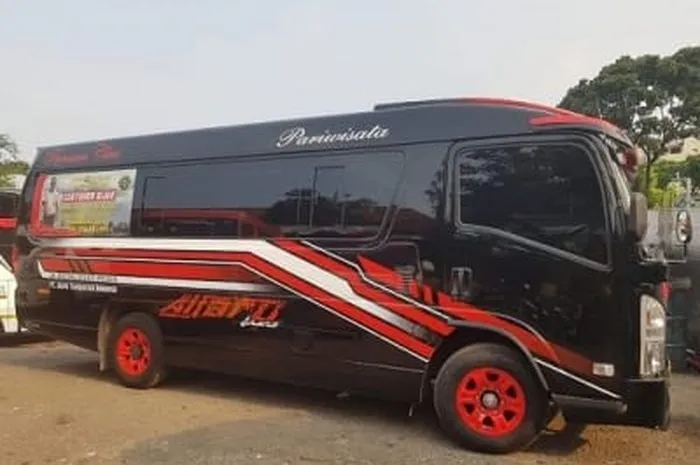 modifikasi mobil elf travel