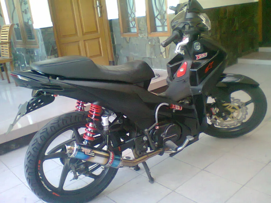 modifikasi motor revo 110 paling keren