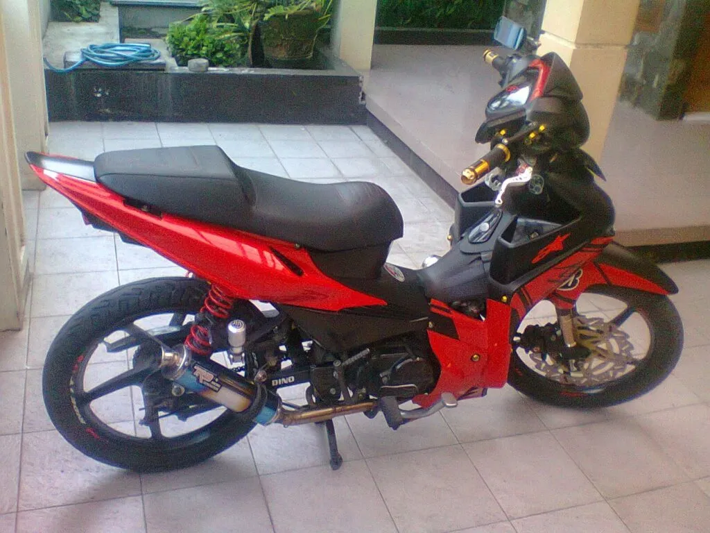 modifikasi motor revo 110 paling keren
