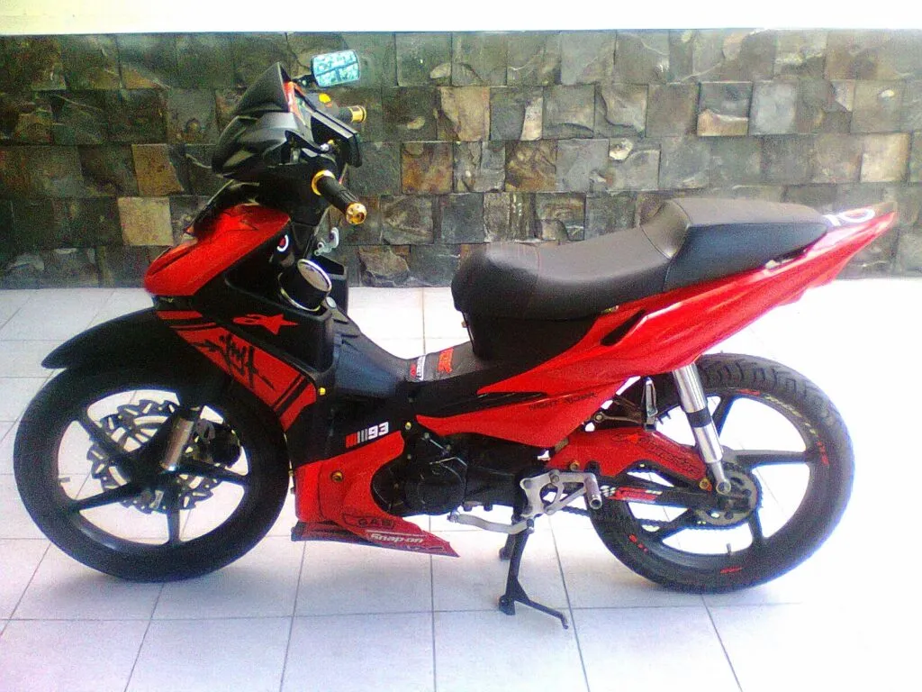 modifikasi motor revo 110 paling keren