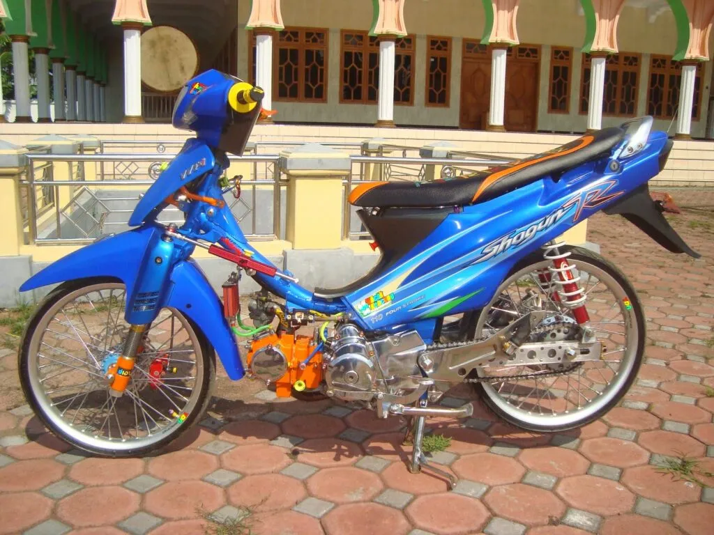 Kumpulan Desain Modifikasi Shogun 110 Yang Keren 6 modifikasi shogun 110