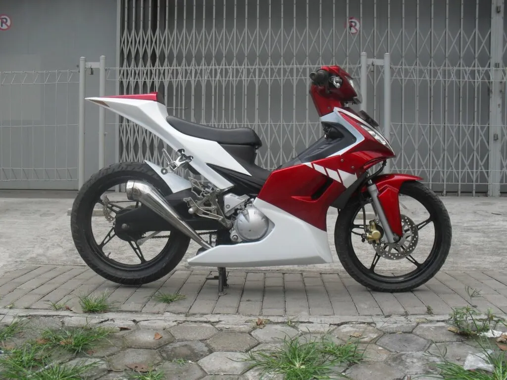 Kumpulan Modifikasi Warna Jupiter MX 2013 Paling Kece dan Lengkap! 19 modifikasi warna jupiter mx 2013