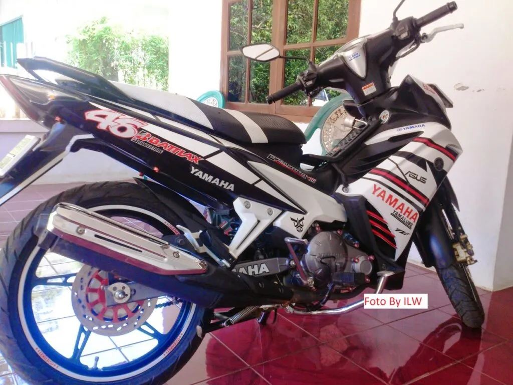 Kumpulan Modifikasi Warna Jupiter MX 2013 Paling Kece dan Lengkap! 3 modifikasi warna jupiter mx 2013