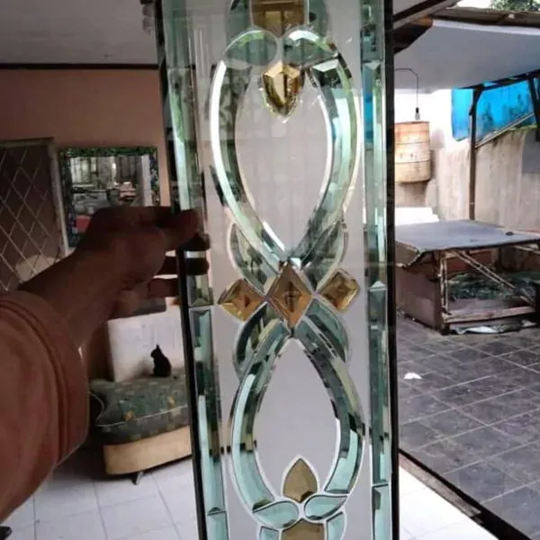 model kaca hias jendela terbaru