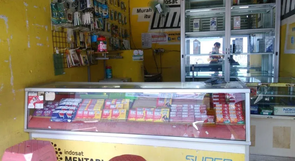 Desain Konter Pulsa Menarik Pelanggan