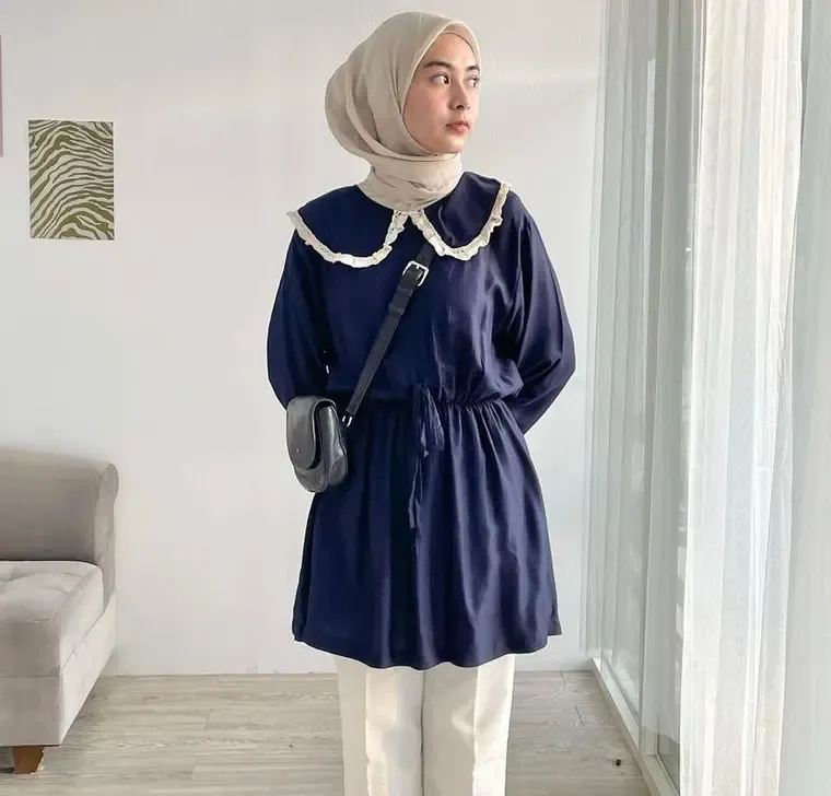 Baju Biru Tua Cocok Dengan Jilbab Warna Apa