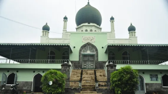 Kumpulan Cat Masjid Warna Hijau Bagus dan Indah Sekali 20 Cat Masjid Warna Hijau