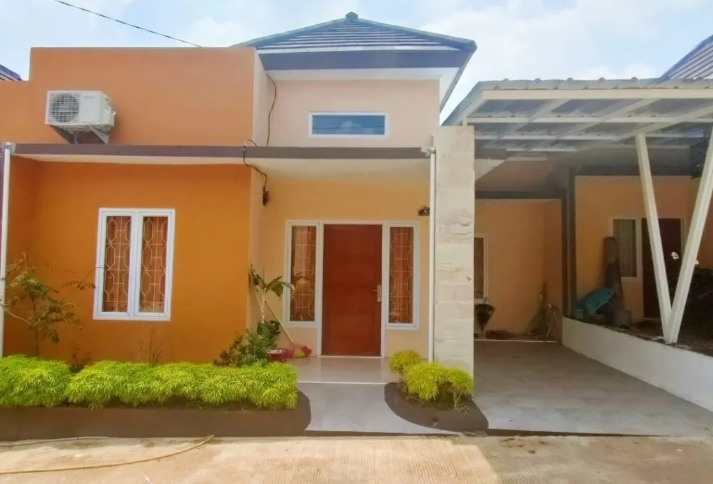 Cat Rumah Warna Orange dan Cream