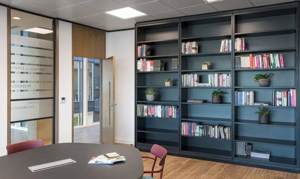 Kumpulan Desain Ruang Rapat Milenial Terbagus dan Minimalis 11 Desain Ruang Rapat Milenial