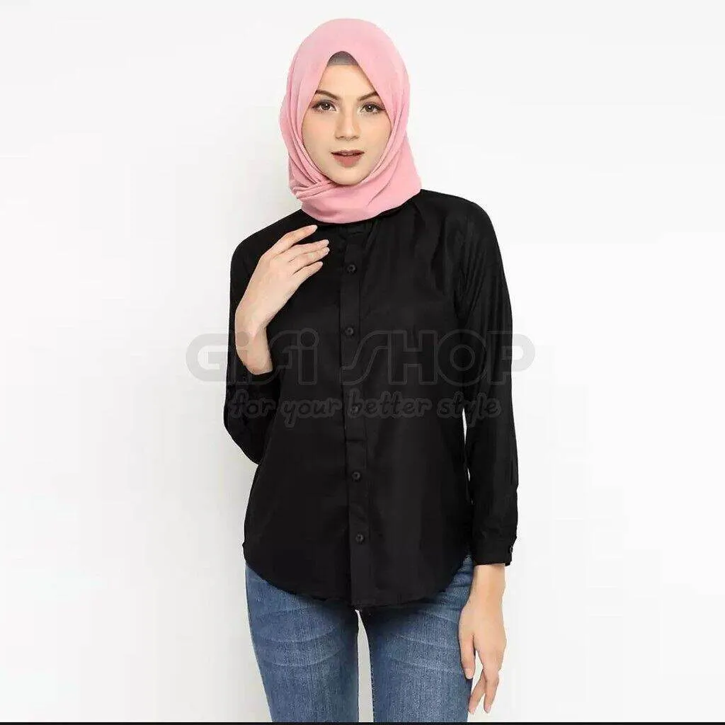 Kemeja Hitam Wanita Cocok Dengan Celana Warna Apa? Ini Dia! 9 Kemeja Hitam Wanita Cocok Dengan Celana Warna Apa