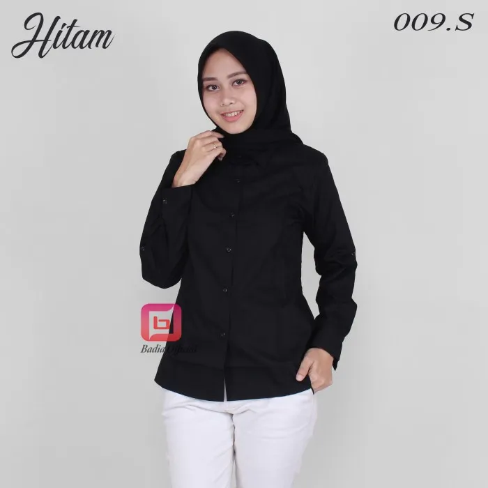 Kemeja Hitam Wanita Cocok Dengan Celana Warna Apa? Ini Dia! 8 Kemeja Hitam Wanita Cocok Dengan Celana Warna Apa