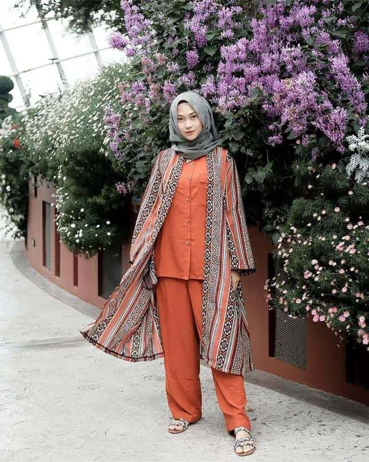 Kumpulan Contoh Perpaduan Warna Baju Orange Dengan Jilbab 17 Perpaduan Warna Baju Orange Dengan Jilbab