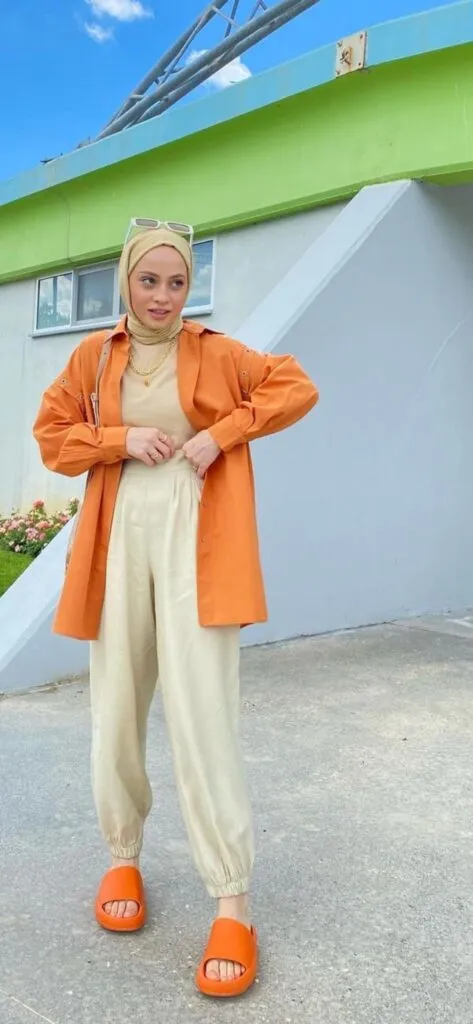 Kumpulan Contoh Perpaduan Warna Baju Orange Dengan Jilbab 3 Perpaduan Warna Baju Orange Dengan Jilbab