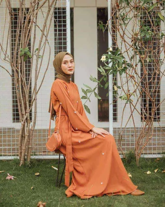 Kumpulan Contoh Perpaduan Warna Baju Orange Dengan Jilbab 10 Perpaduan Warna Baju Orange Dengan Jilbab