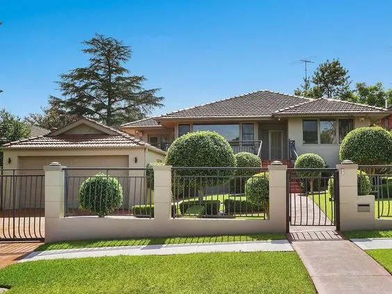 Kumpulan Model Pagar Rumah Setengah Tembok Terbagus 3 model pagar rumah setengah tembok