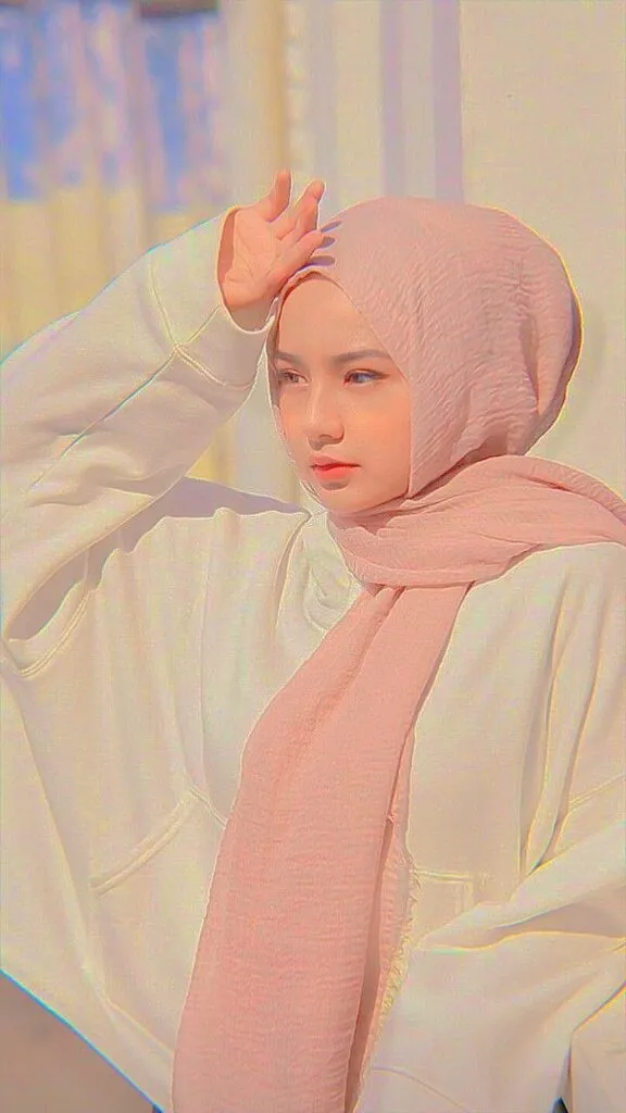 Wanita Cantik Berhijab Kekinian