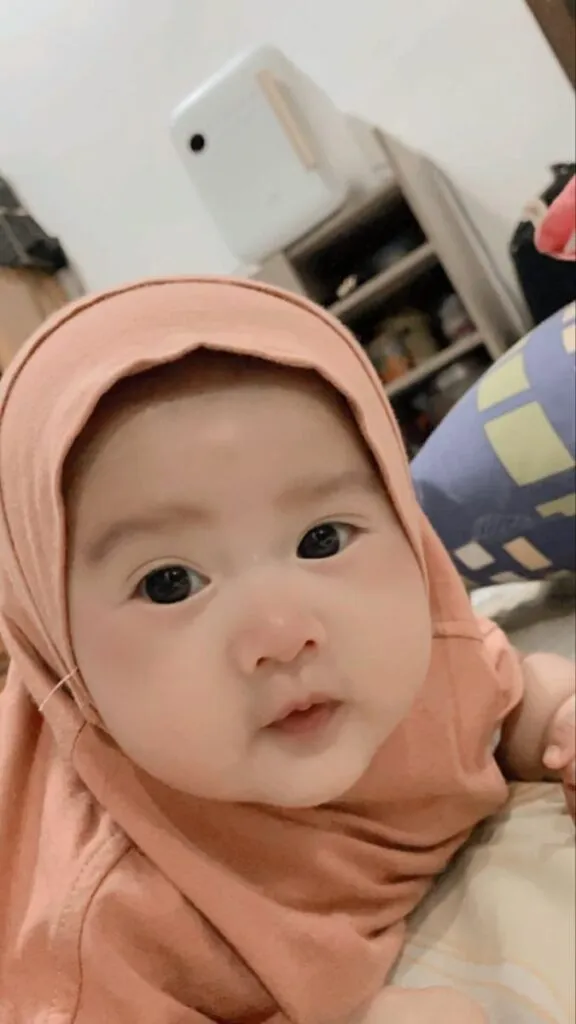 Gambar Bayi Lucu Berhijab