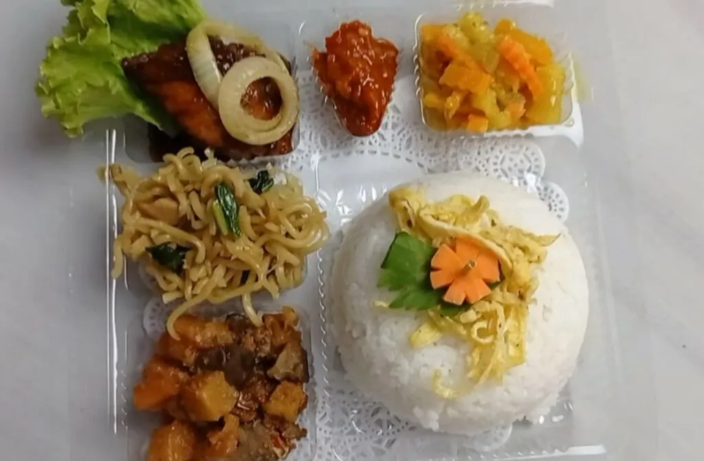 Gambar Nasi Box Harga 15000