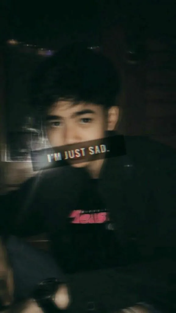 Foto Cowok Ganteng Blur