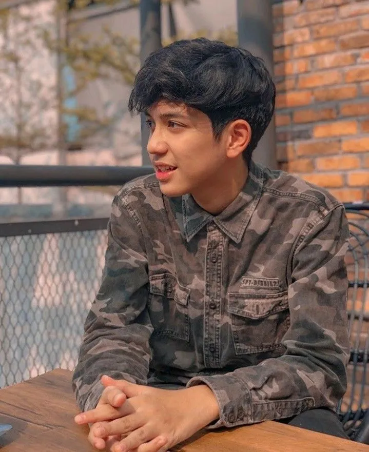 Foto Cowok Ganteng Buat Foto Profil