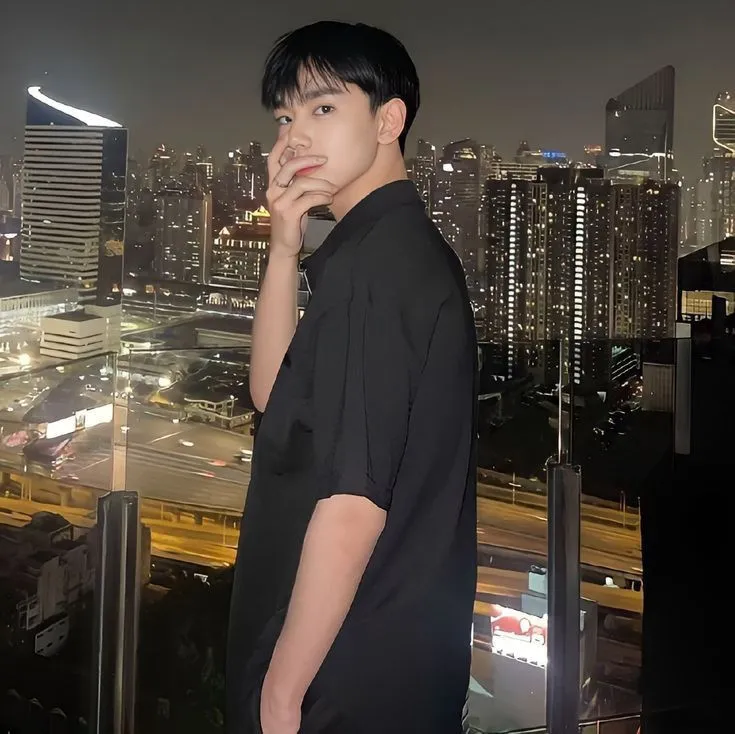 Foto Cowok Ganteng Buat Foto Profil