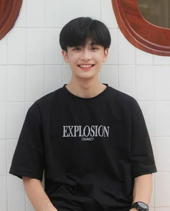 Foto Cowok Ganteng Buat Foto Profil