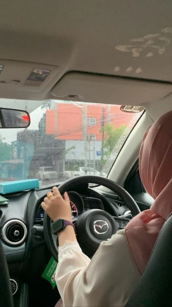 Kumpulan Foto Dalam Mobil Terbagus dan Terlengkap 28 Foto Dalam Mobil