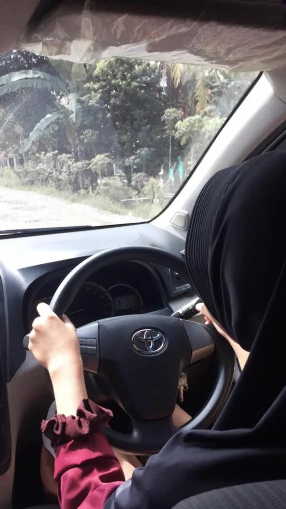 Kumpulan Foto Dalam Mobil Terbagus dan Terlengkap 29 Foto Dalam Mobil