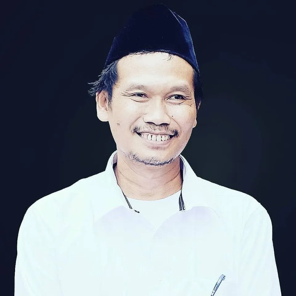 Kumpulan Foto Gus Baha Terbagus dan Terlengkap 13 Foto Gus Baha