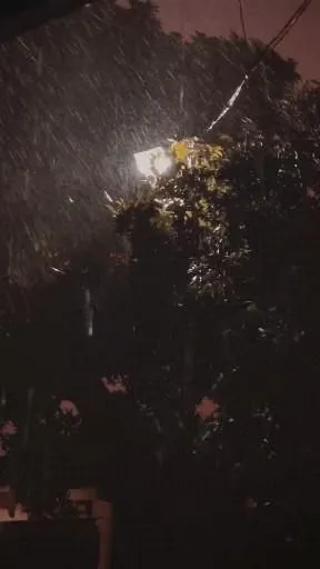 Kumpulan Foto Hujan Malam Hari Terbagus dan Terlengkap 16 Foto Hujan Malam Hari