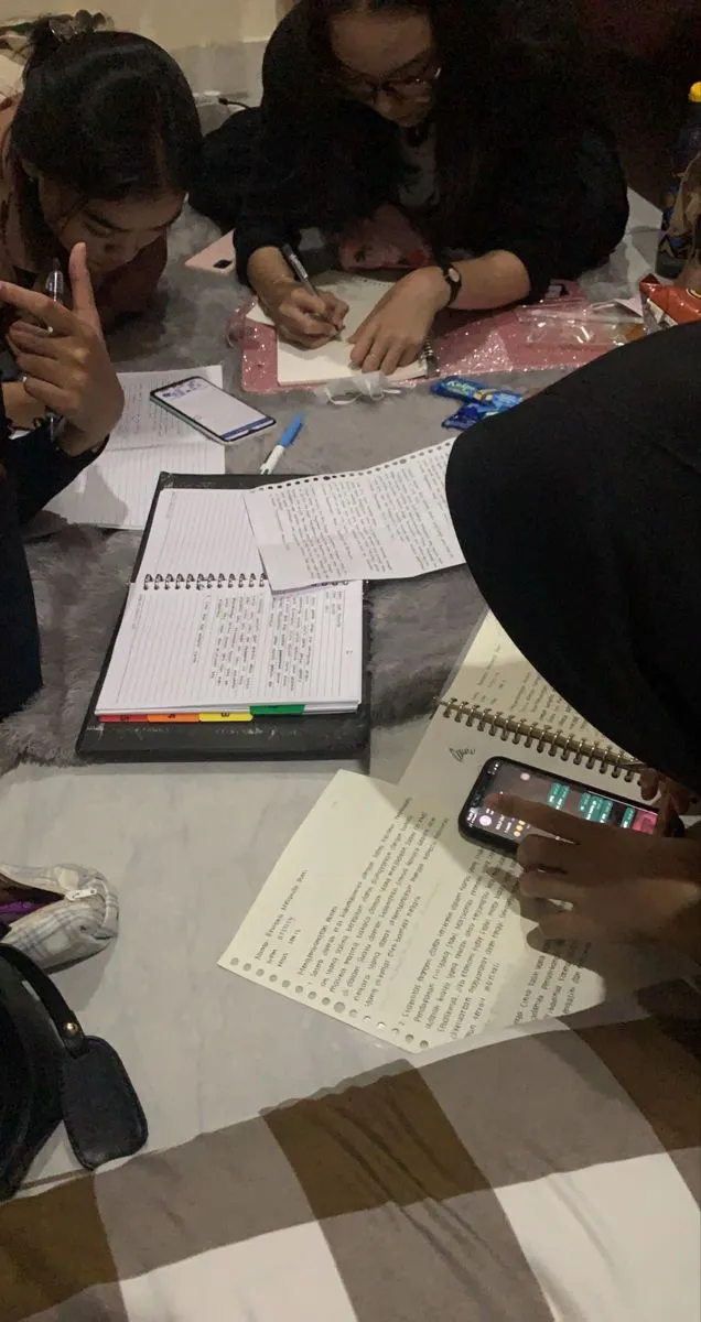 Kumpulan Foto Kerja Kelompok Terbagus dan Terlengkap 15 Foto Kerja Kelompok