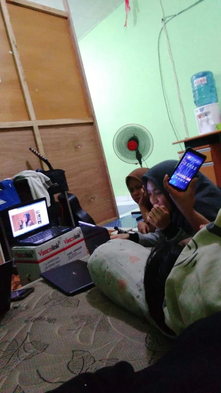 Kumpulan Foto Kerja Kelompok Terbagus dan Terlengkap 7 Foto Kerja Kelompok